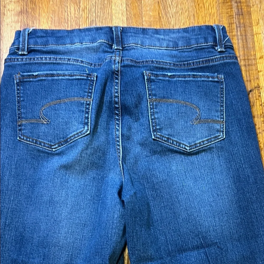 Time‎ and Tru Women 10 Blue Denim Straight Distressed 5 Pocket Stretch Jeans